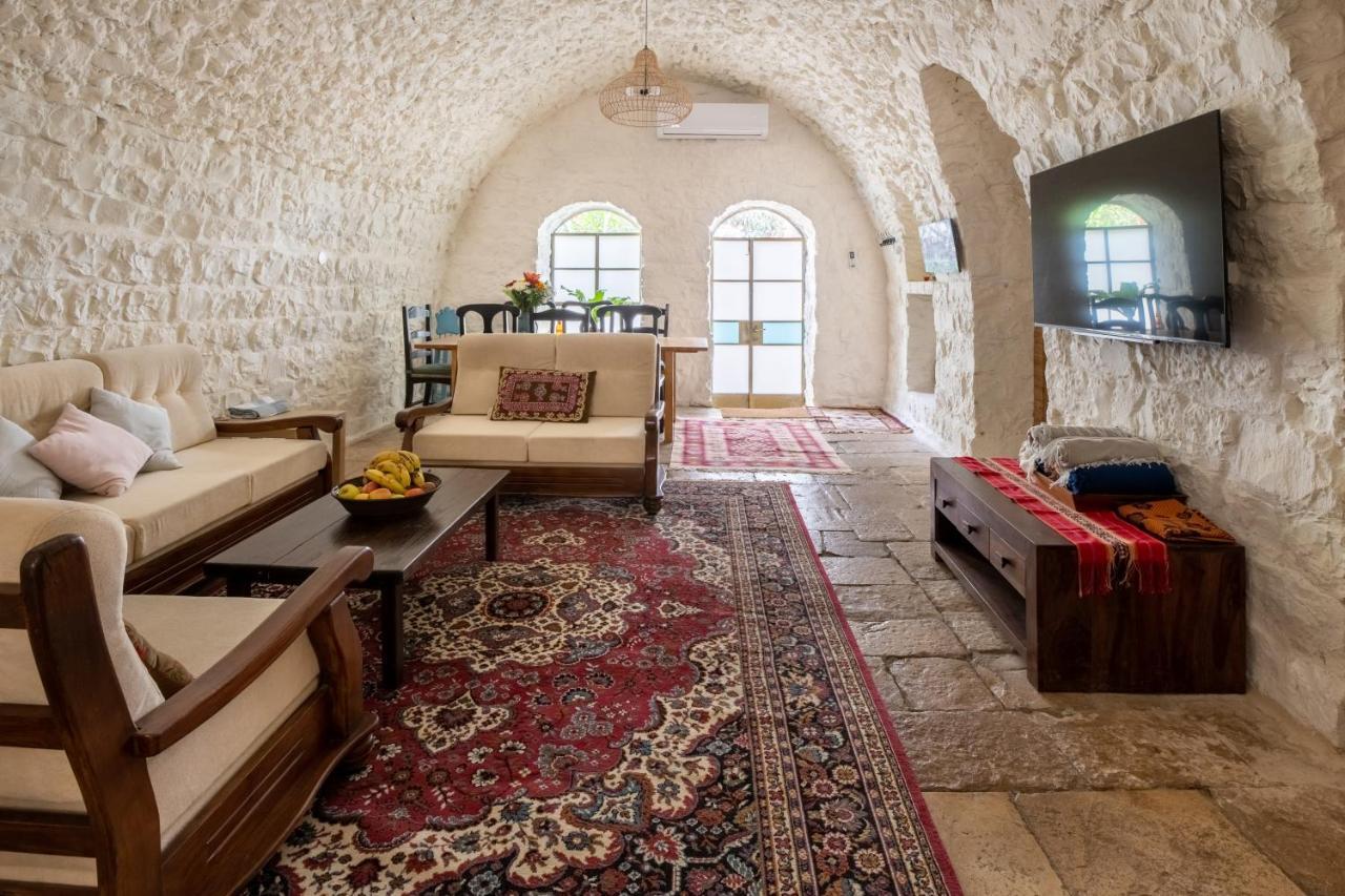 Vila הבית בסמטת תל אביב Roš Pina Exteriér fotografie