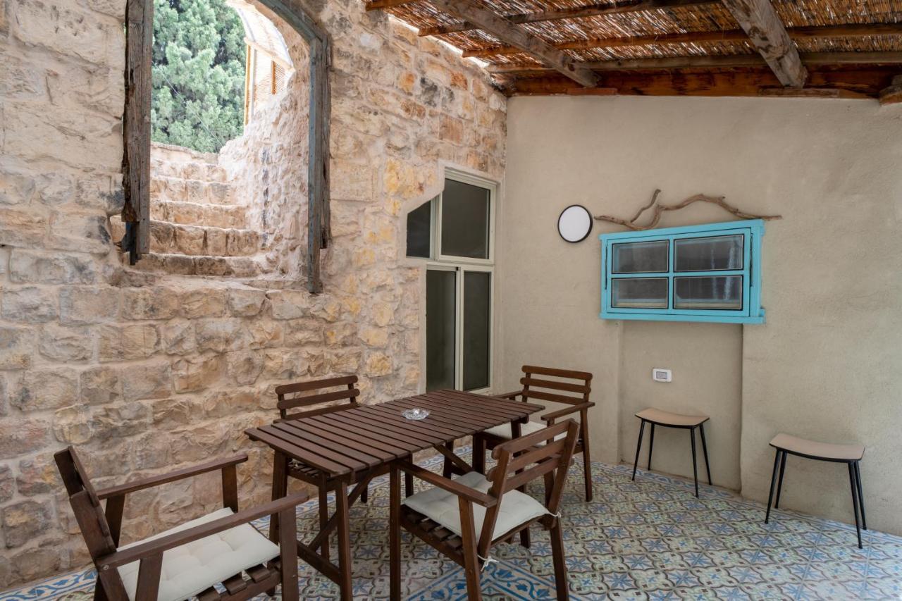 Vila הבית בסמטת תל אביב Roš Pina Exteriér fotografie